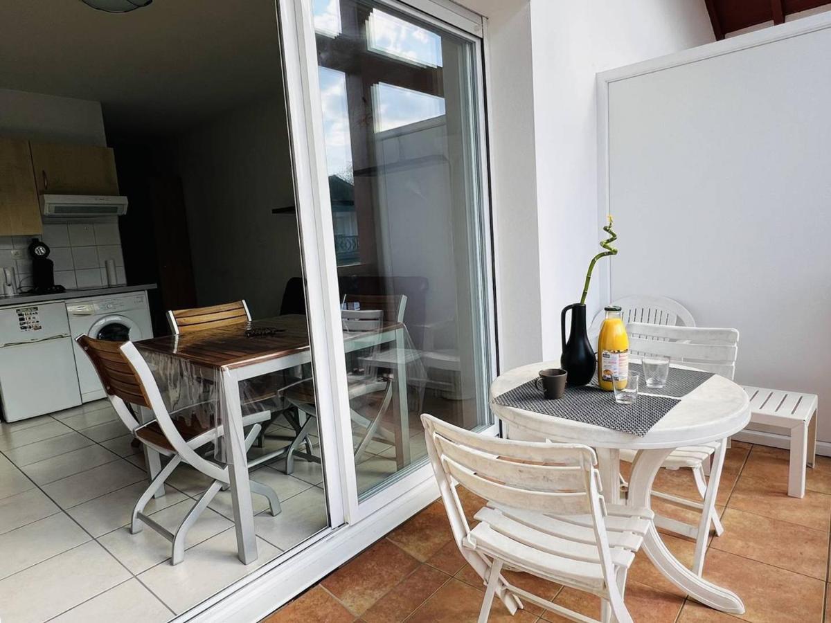 Appartement T1 Bis Avec Terrasse Et Piscine A Cambo-Les-Bains, 1 Chambre, Parking Prive - Fr-1-495-4 Luaran gambar
