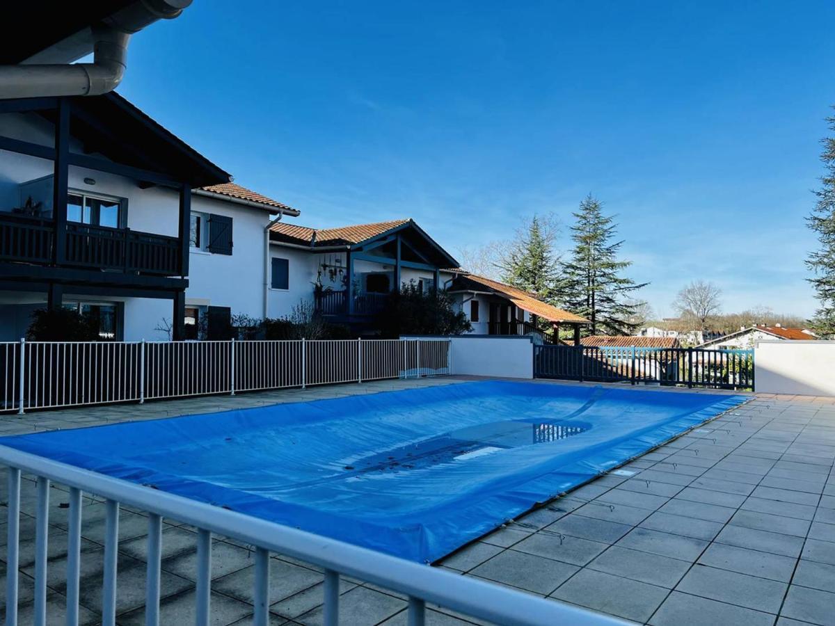 Appartement T1 Bis Avec Terrasse Et Piscine A Cambo-Les-Bains, 1 Chambre, Parking Prive - Fr-1-495-4 Luaran gambar
