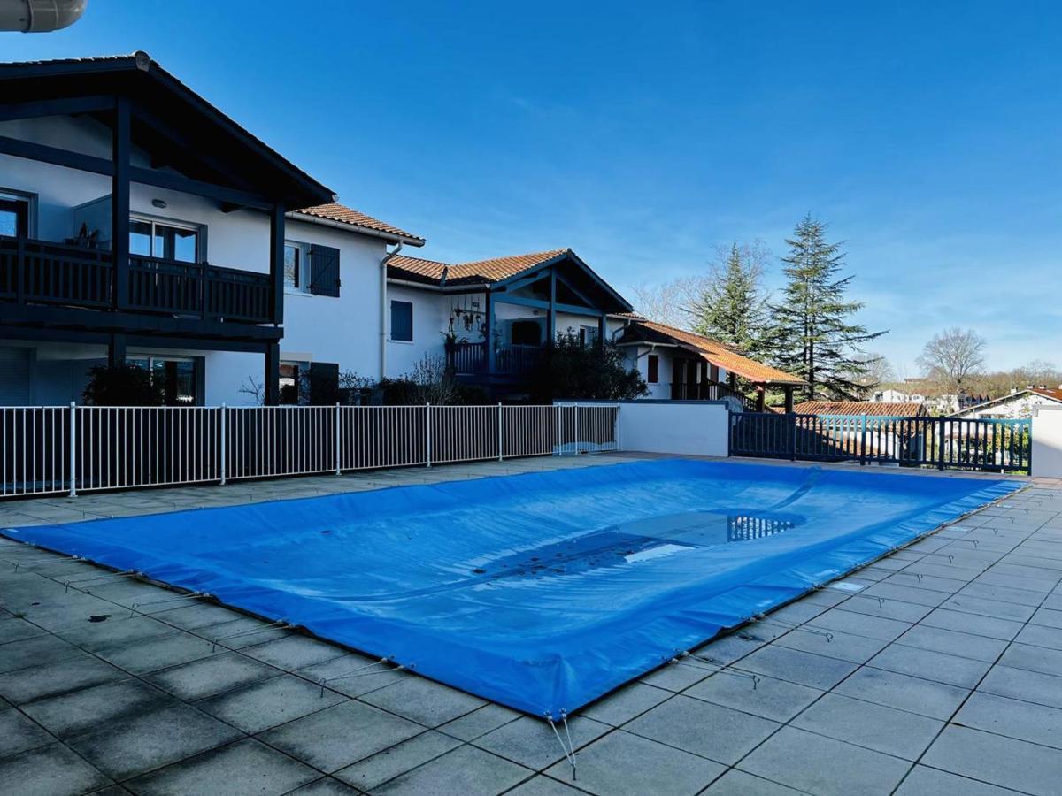 Appartement T1 Bis Avec Terrasse Et Piscine A Cambo-Les-Bains, 1 Chambre, Parking Prive - Fr-1-495-4 Luaran gambar